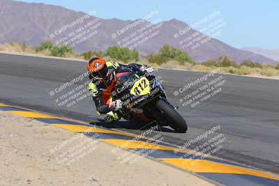 media/Oct-30-2022-CVMA (Sun) [[fb421c3cec]]/Race 11 Amateur Supersport Open/